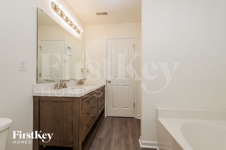 Building Photo - 414 Matfield Ct