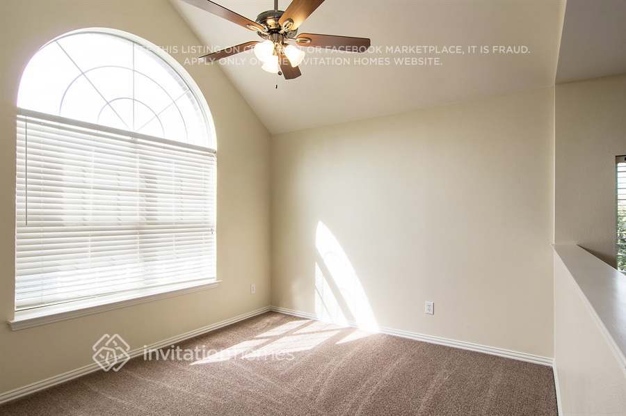 Building Photo - 1312 W Branch Hollow Dr
