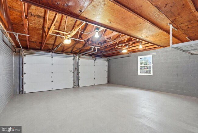Building Photo - 1719 Melbourne Dr