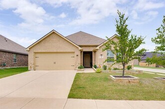 Building Photo - 600 Auburn Forest Dr