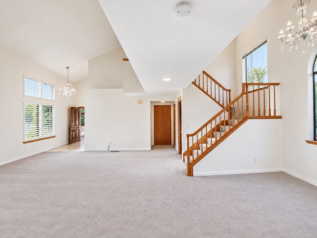 Building Photo - 651 Alquire Pkwy