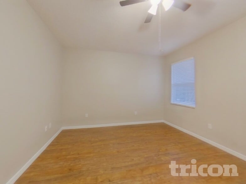 Building Photo - 351 Fairmount Park Ct