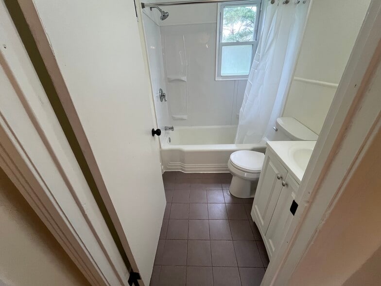 Bathroom - 107 Douglas Ave