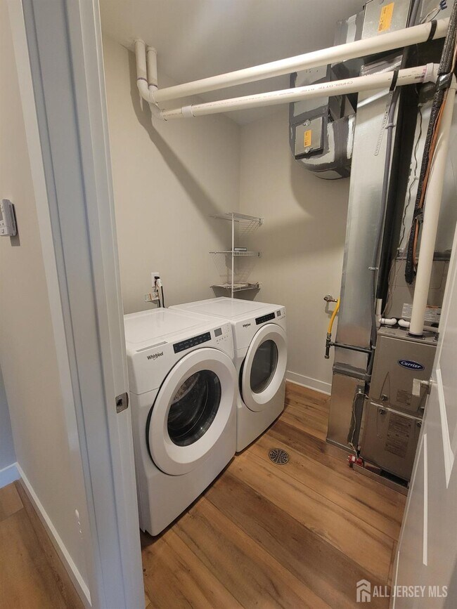 Building Photo - 520 Lasko Ln
