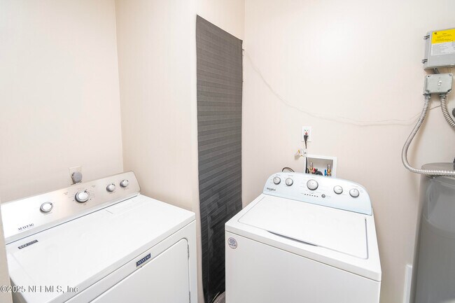 Building Photo - 1131 Butler Ave