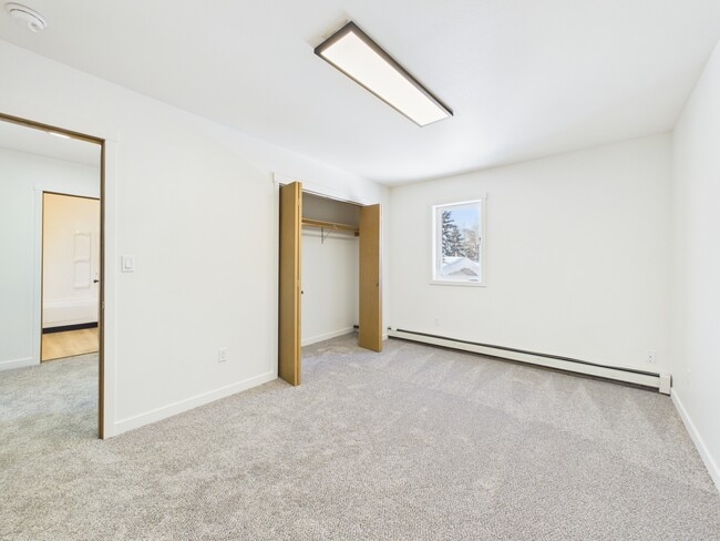 Building Photo - 3712 Swenson Ave