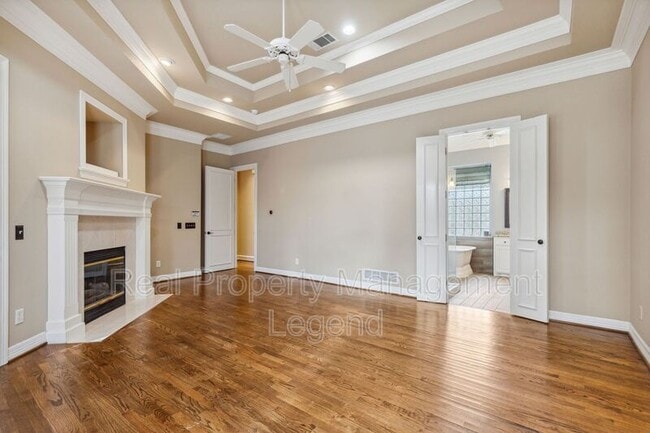 Building Photo - 5004 Seville Ln