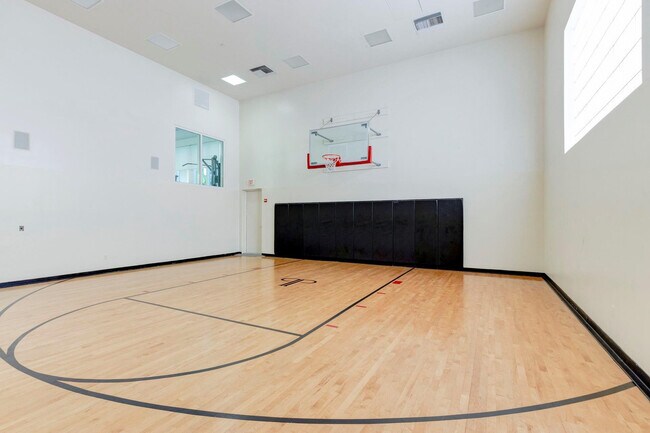 Building Photo - 99 SE Mizner Blvd