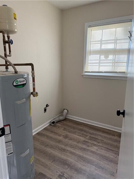 Building Photo - 5341 Ridgemere Ct