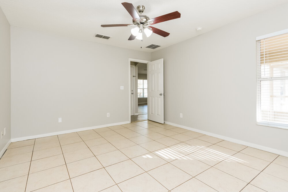 Building Photo - 617 Willow Run St