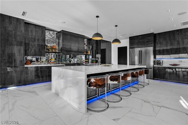 Building Photo - 3266 S Spg Mountain Blvd