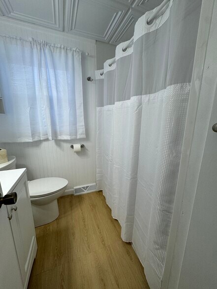 Building Photo - 20 Mariette Dr