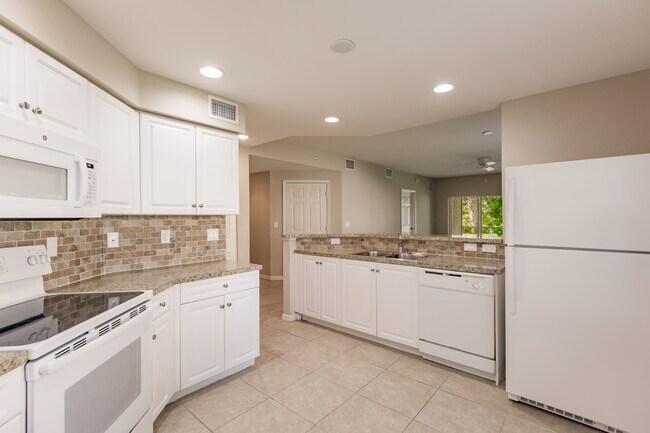 Building Photo - 27510 Palmesta Circle