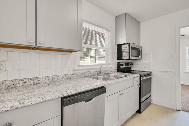 Building Photo - Charming 3 Bedroom Home in Highland Springs – $1,650/mo