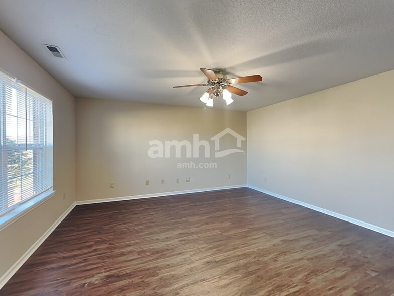 Building Photo - 19195 Pathway Point