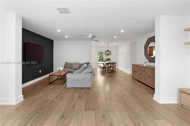 Building Photo - 1417 Jackson St