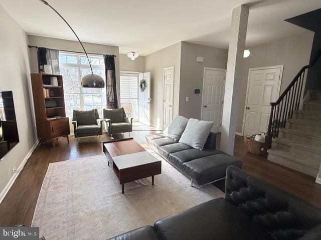 Building Photo - 83 Shelley Cir