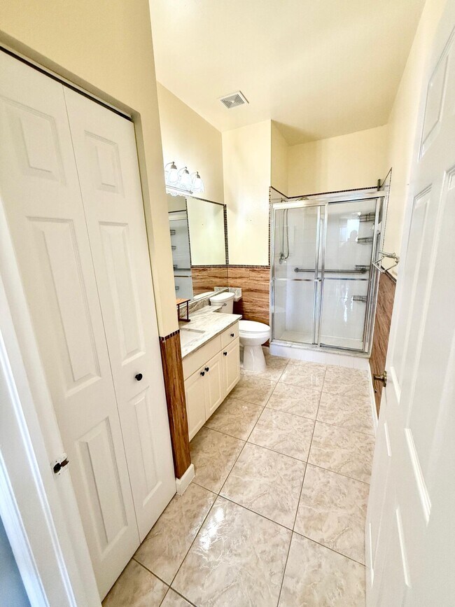 Building Photo - 3162 Via Poinciana