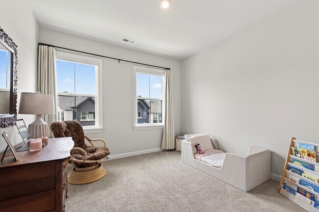 Building Photo - 4730 Cypress Tree Ln