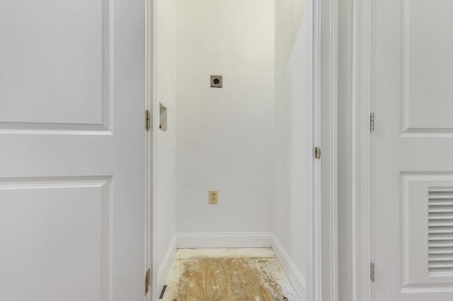 Building Photo - 50 Dudley St