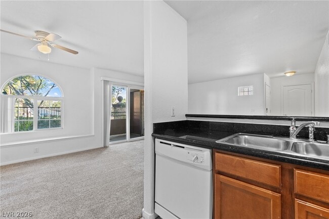 Building Photo - 9325 W Desert Inn Rd