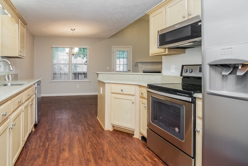 Building Photo - 1209 Highland Hills Dr