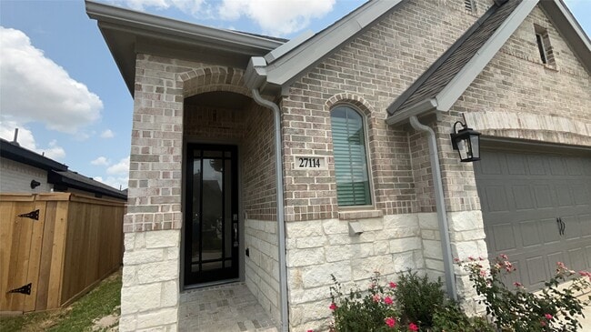Building Photo - 27114 Cutleaf Daisy Ct