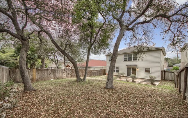 Building Photo - 7711 Parkwood Way