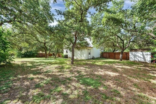 Building Photo - 15102 Bowling Ln