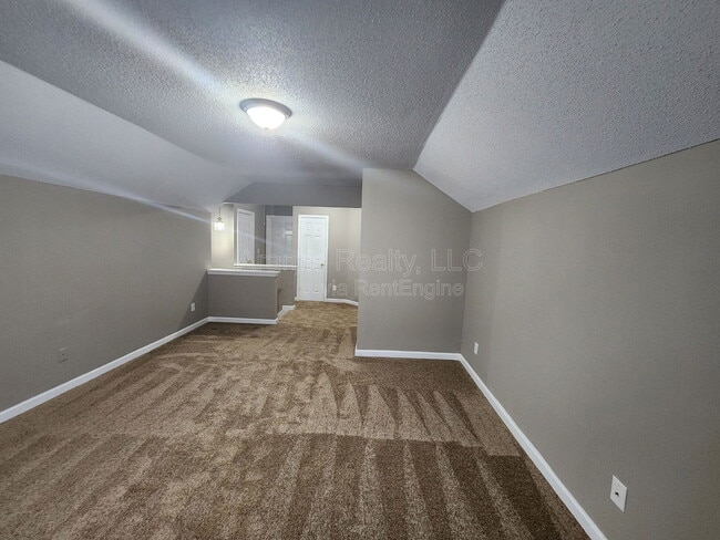 Building Photo - 5886 Ravensway Dr