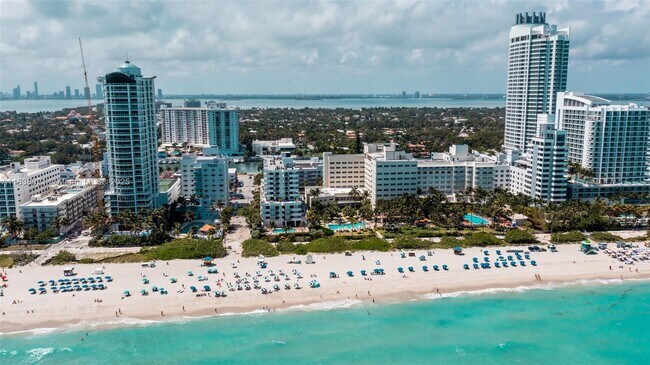 Building Photo - 4301 Collins Ave
