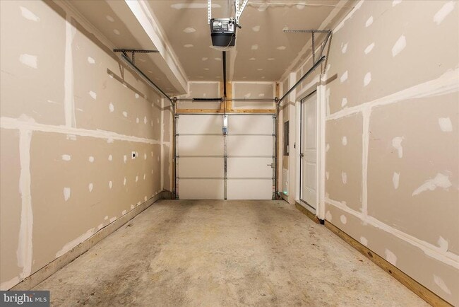 Building Photo - 1110 Thomas Trl