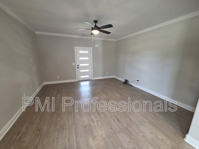Building Photo - 1403 Rebecca Johns Dr