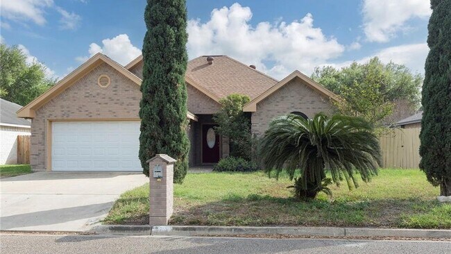Building Photo - 3821 Oriole Ave