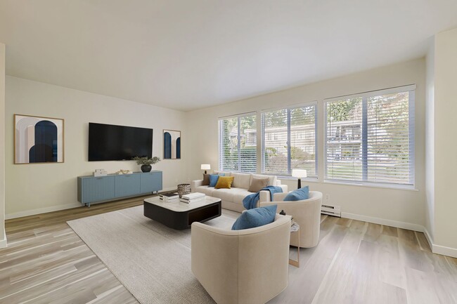 Building Photo - Beautifully Renovated 1 & 2 Bedroom Apartments in Lynnwood!