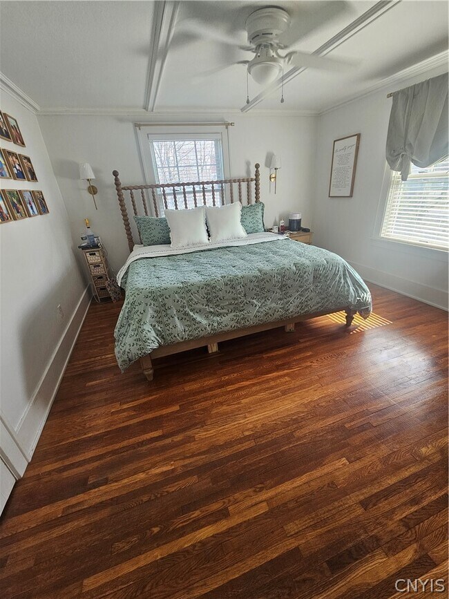 Building Photo - 204 S Broad St