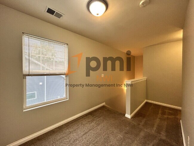 Building Photo - 4000 Silhavy Rd