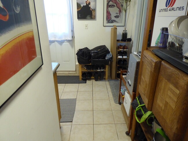 Building Photo - 980 Burnett Ave