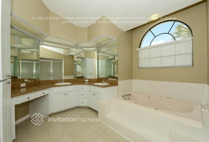 Building Photo - 8546 Thrasher Ct