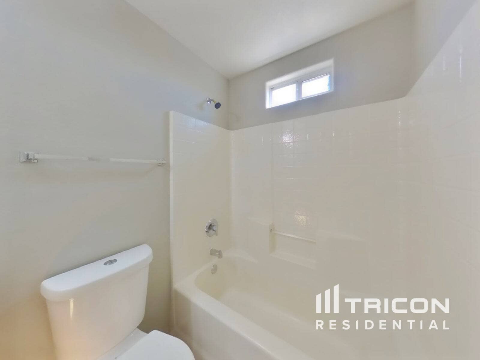 Building Photo - 3613 E Carisbrook Dr