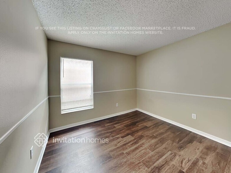 Building Photo - 2479 Sagemont Dr