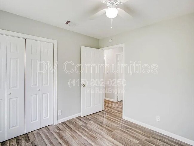 Building Photo - 9317 Cathedral Dr