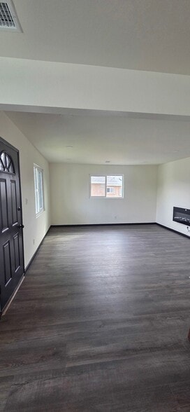 Building Photo - 754 Marjorie Dr