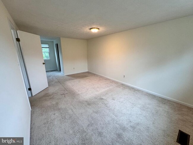 Building Photo - 3001 Gatepost Ln