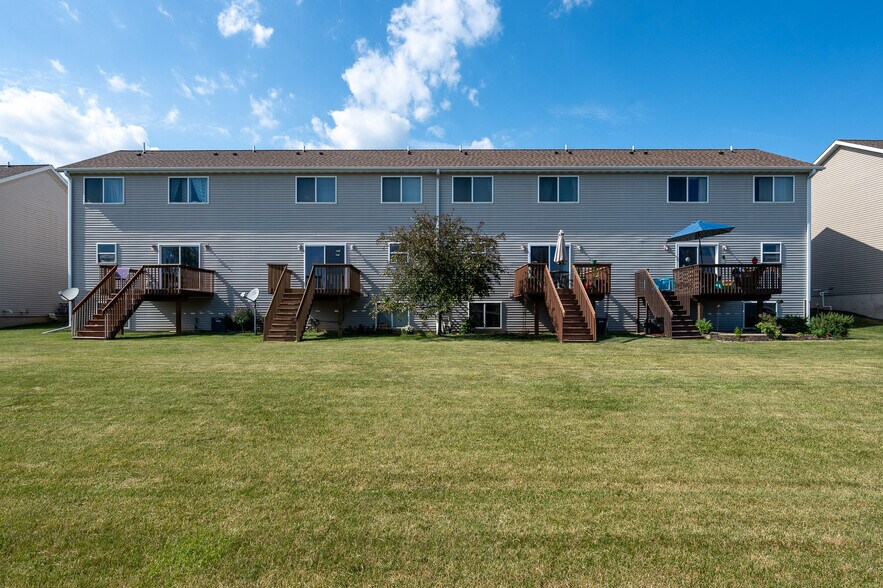 Back (second from left) - 5147 Kacena Ave