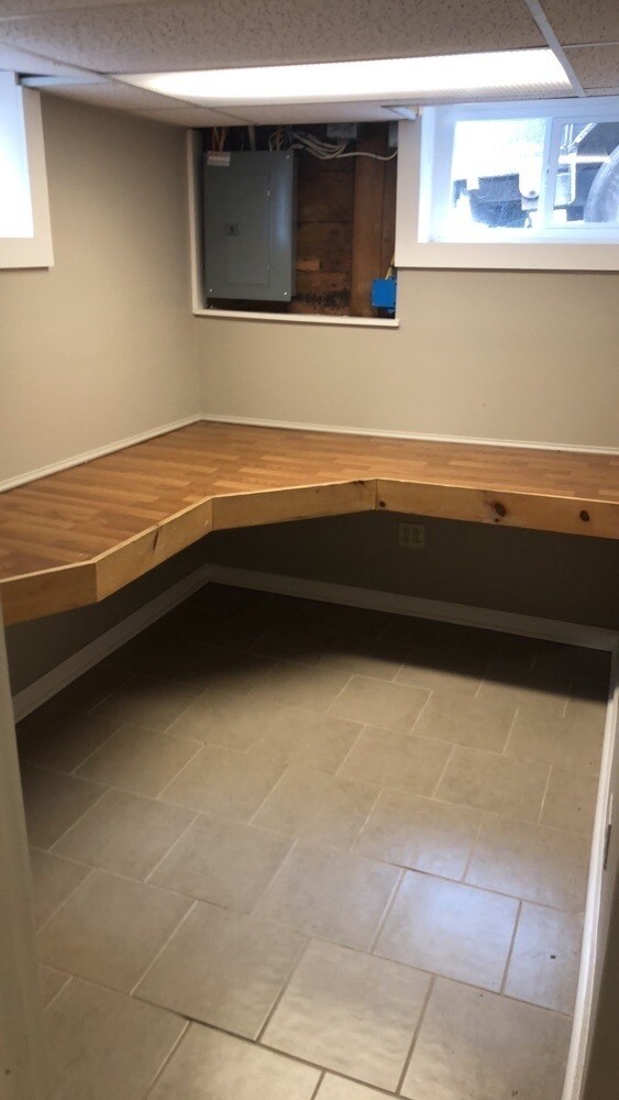 Building Photo - 211 Hadley Ave