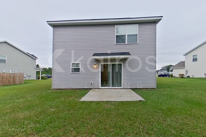 Building Photo - 247 Western Red Cedar Dr