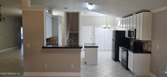 Building Photo - 1767 Covington Ln