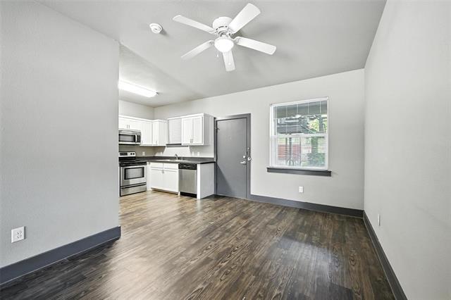 Building Photo - 903 Fannin St