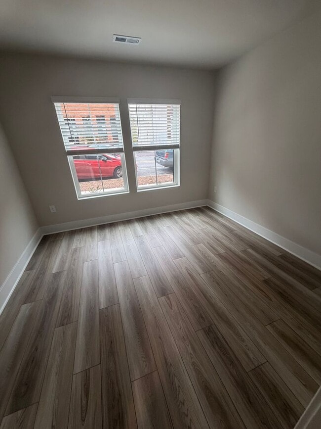 Building Photo - Newly Constructed 3bed/3.5 Bath townhome available now!